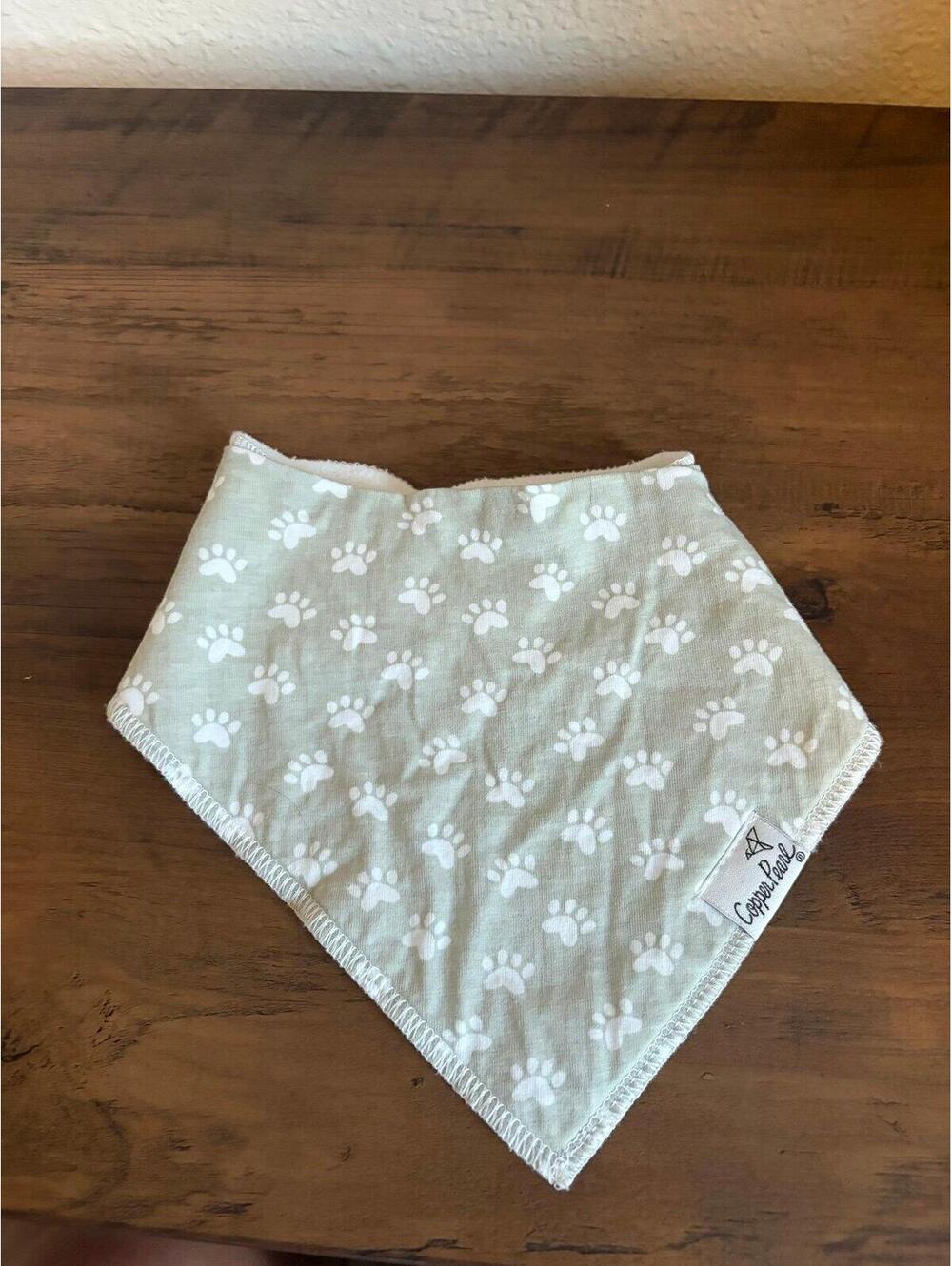 Copper Pearl Dog Paw Grey Bib
